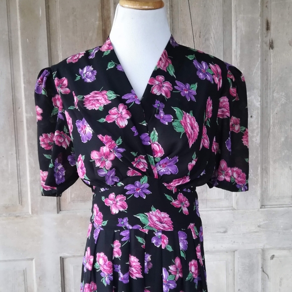 Vintage Black Floral Dress - Picture 1 of 10